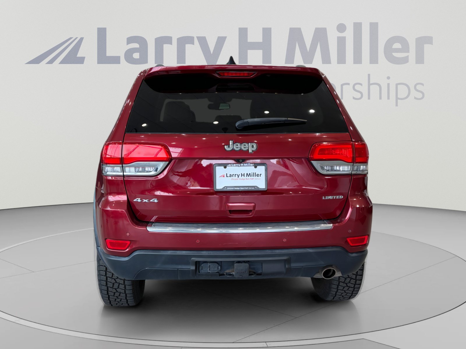 Used 2015 Jeep Grand Cherokee Limited AWD/4WD image 4