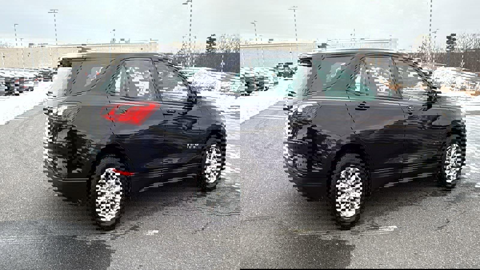 Used 2021 Chevrolet Equinox LS w/ LPO, Floor Liner Package image 5