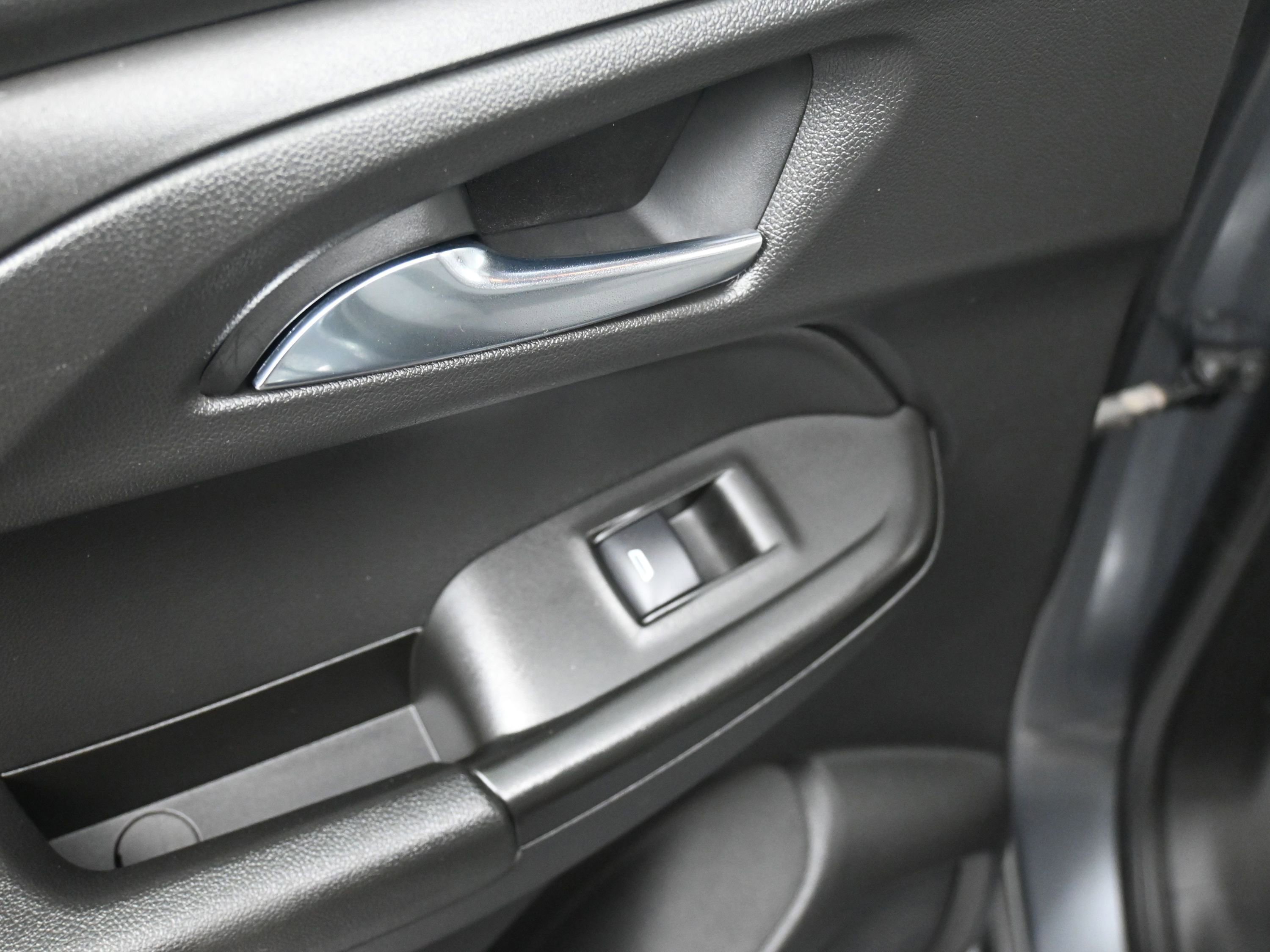 Used 2021 Chevrolet TrailBlazer LS FWD image 21