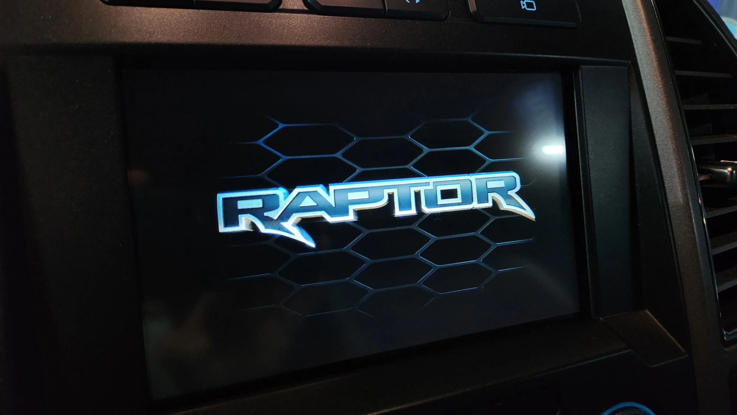 Used 2017 Ford F150 Raptor w/ Equipment Group 802A Luxury image 37