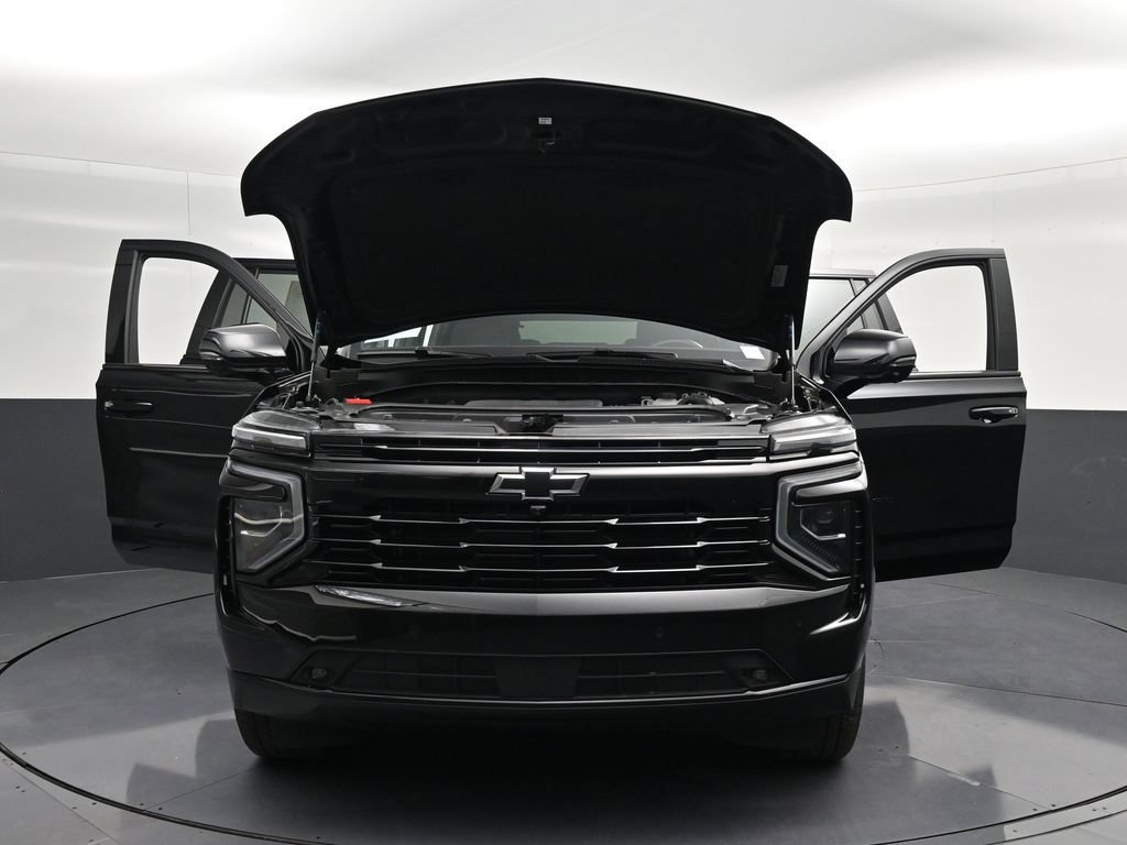 Used 2025 Chevrolet Suburban RST w/ Comfort Package RWD image 30