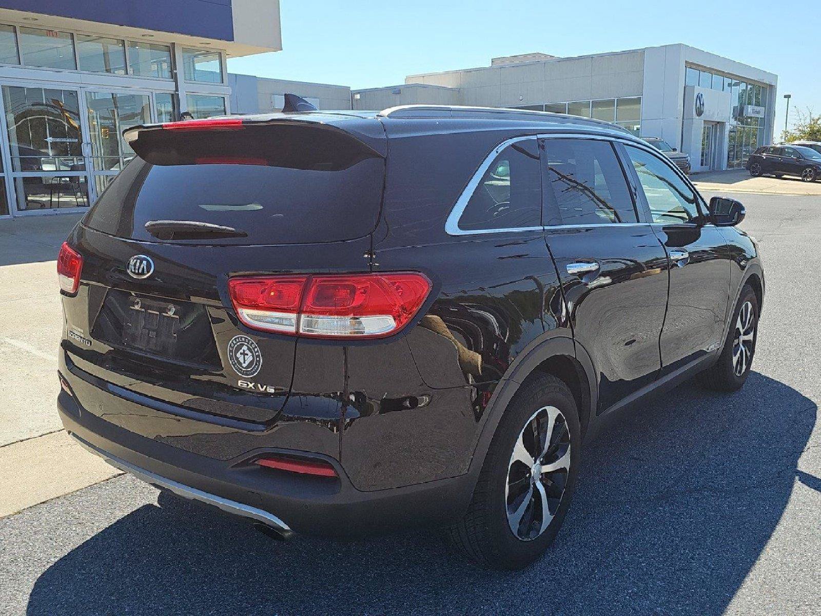 Used 2017 Kia Sorento EX AWD/4WD image 32
