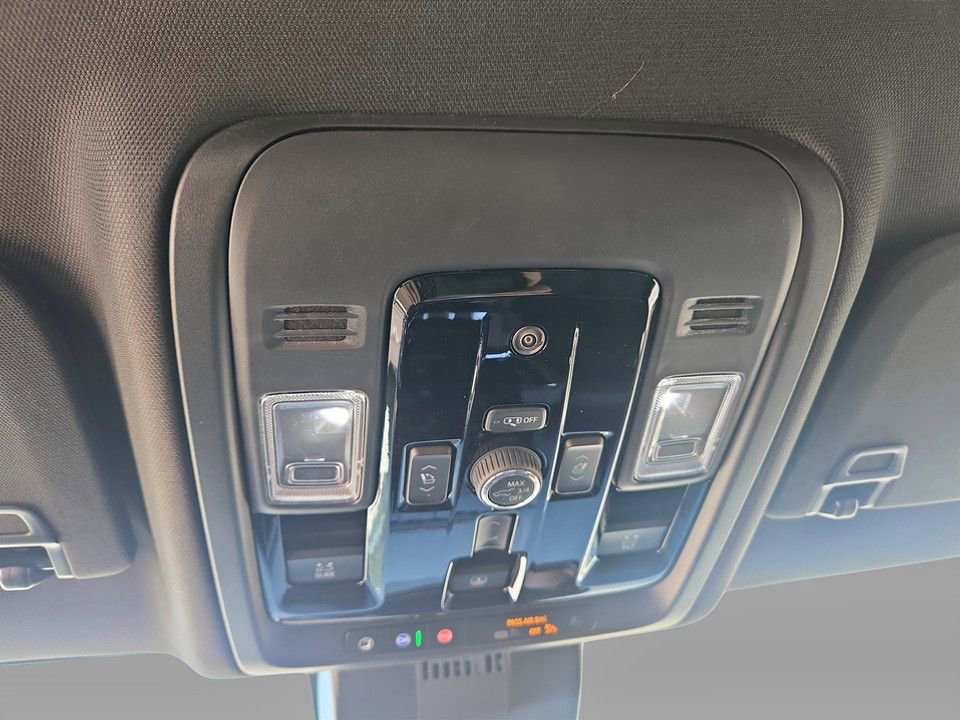 New 2026 GMC Yukon XL Denali w/ Sun & Power Step Package image 33