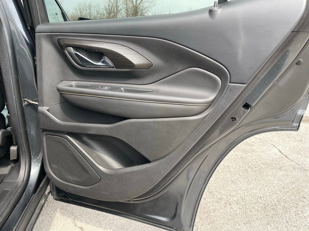 Used 2018 GMC Terrain SLT w/ Preferred Package FWD image 22