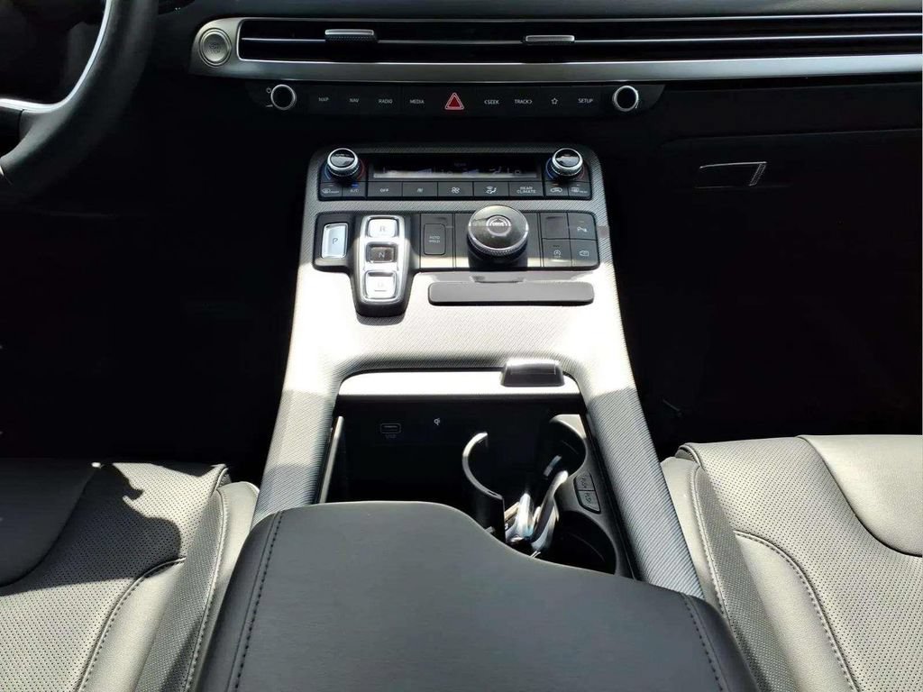 Used 2024 Hyundai Palisade SEL FWD image 10