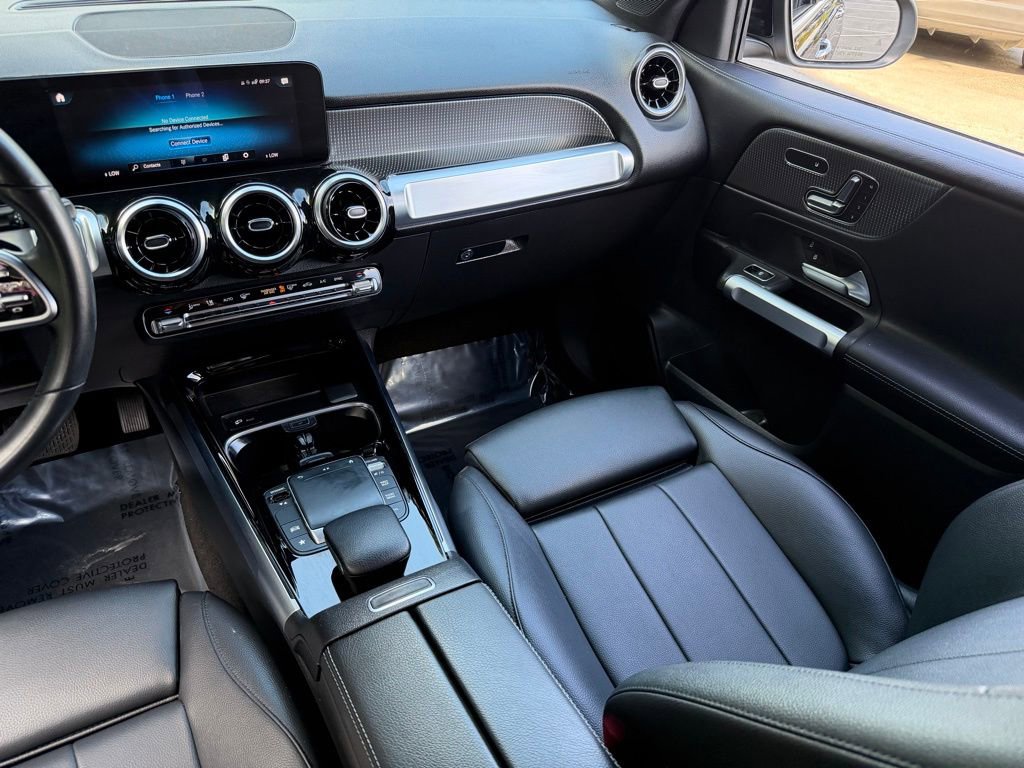 Used 2023 Mercedes-Benz GLB 250 w/ Premium Package image 41