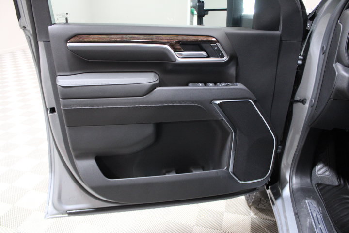 New 2026 GMC Sierra 2500 SLE w/ SLE Value Package; AWD/4WD image 16