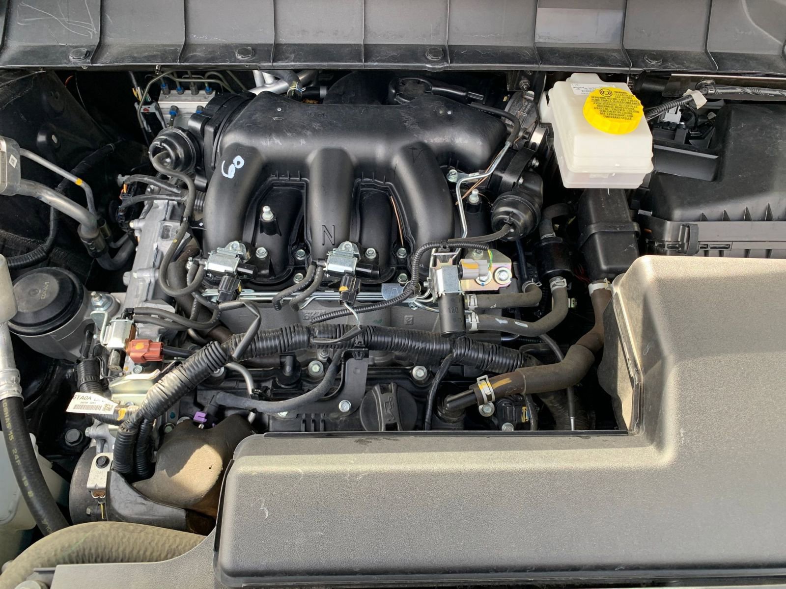 Used 2025 Nissan Pathfinder SV image 35