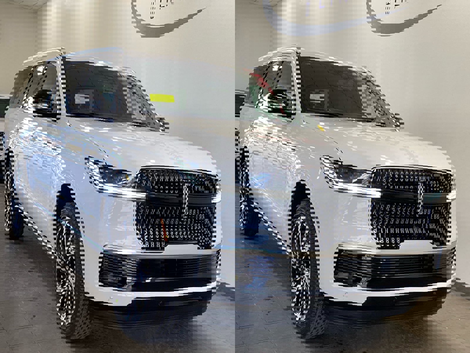 New 2026 Lincoln Navigator L Reserve image 2