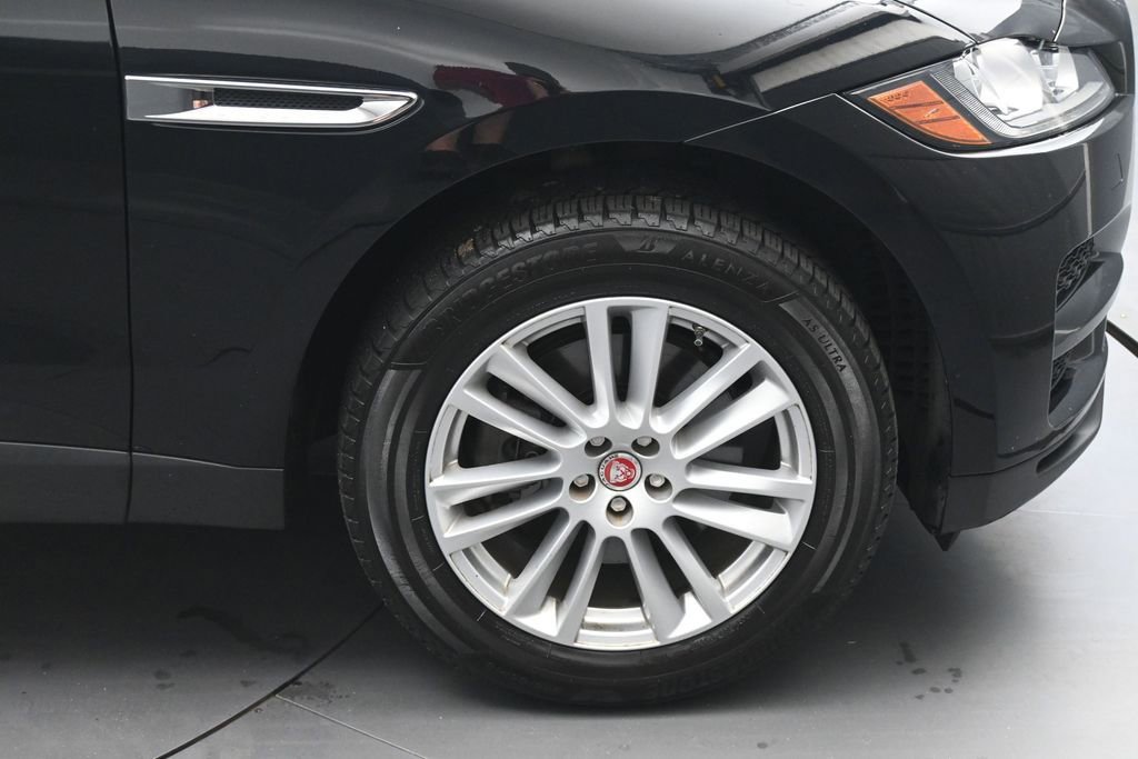 Used 2020 Jaguar F-PACE Prestige AWD/4WD image 12