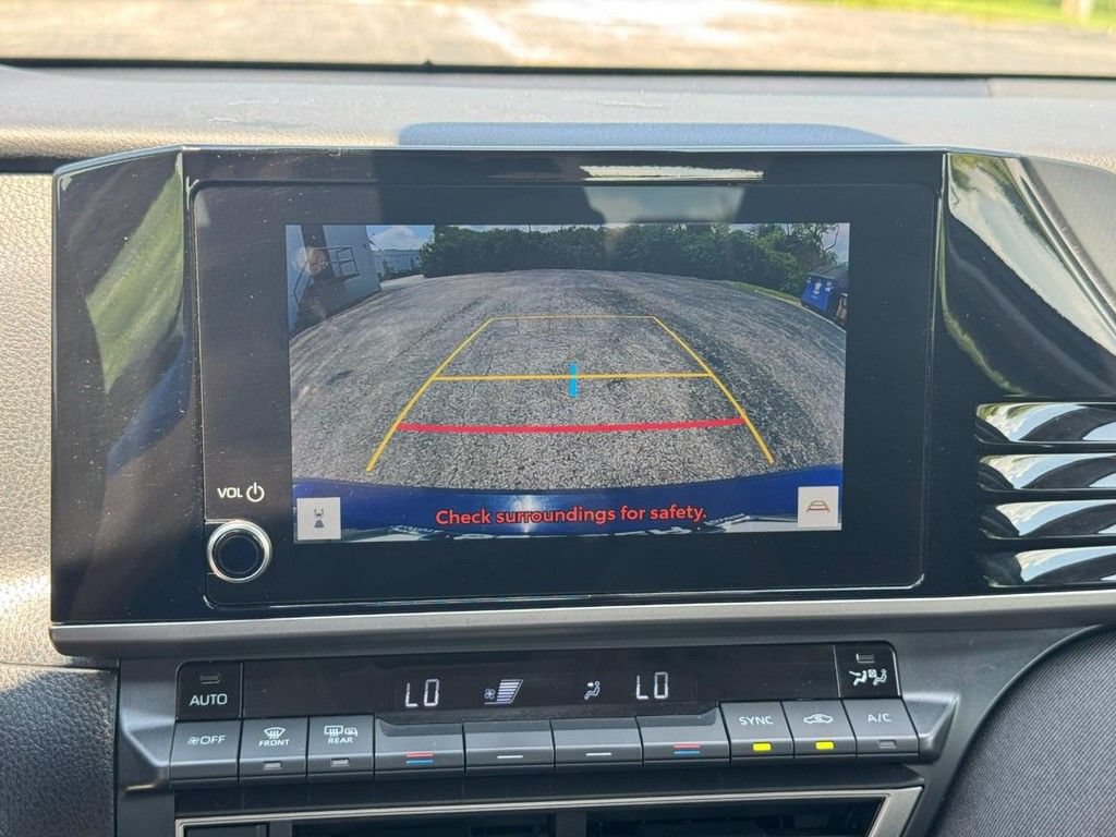 Used 2025 Toyota Camry LE FWD image 30