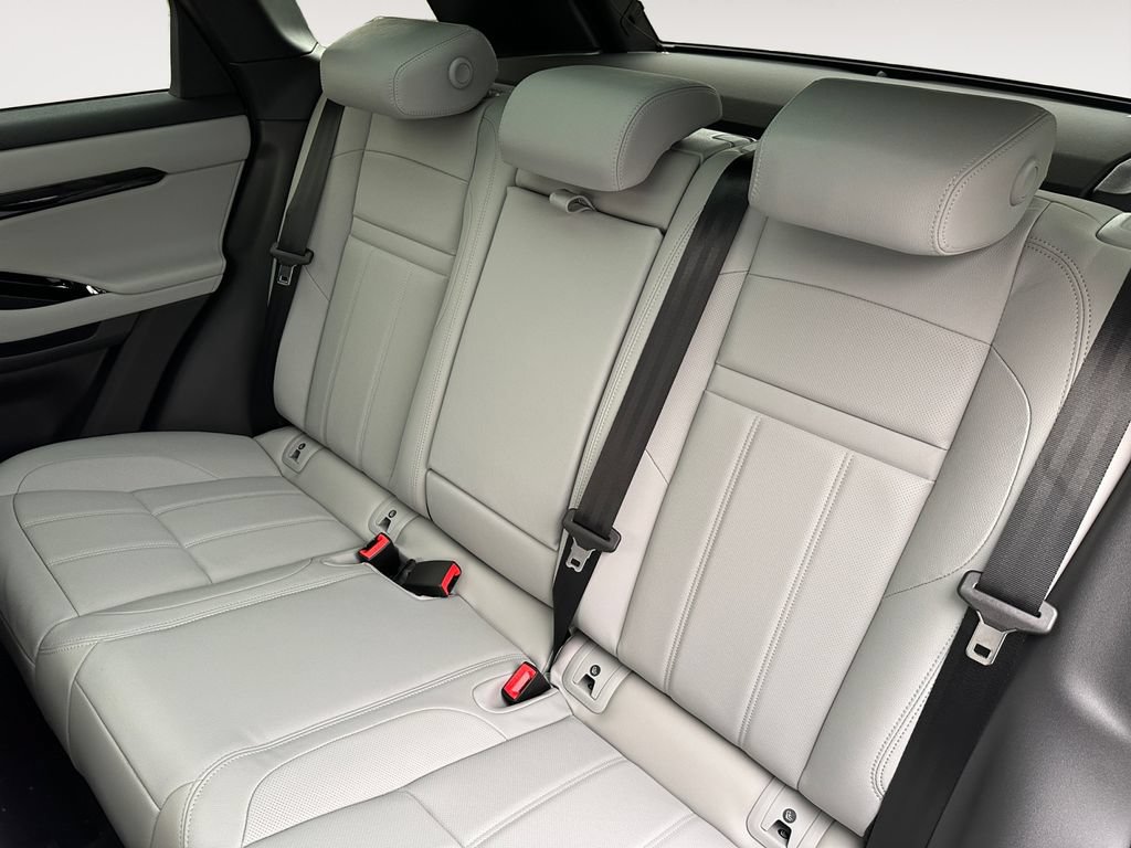 New 2026 Land Rover Range Rover Evoque S AWD/4WD image 13