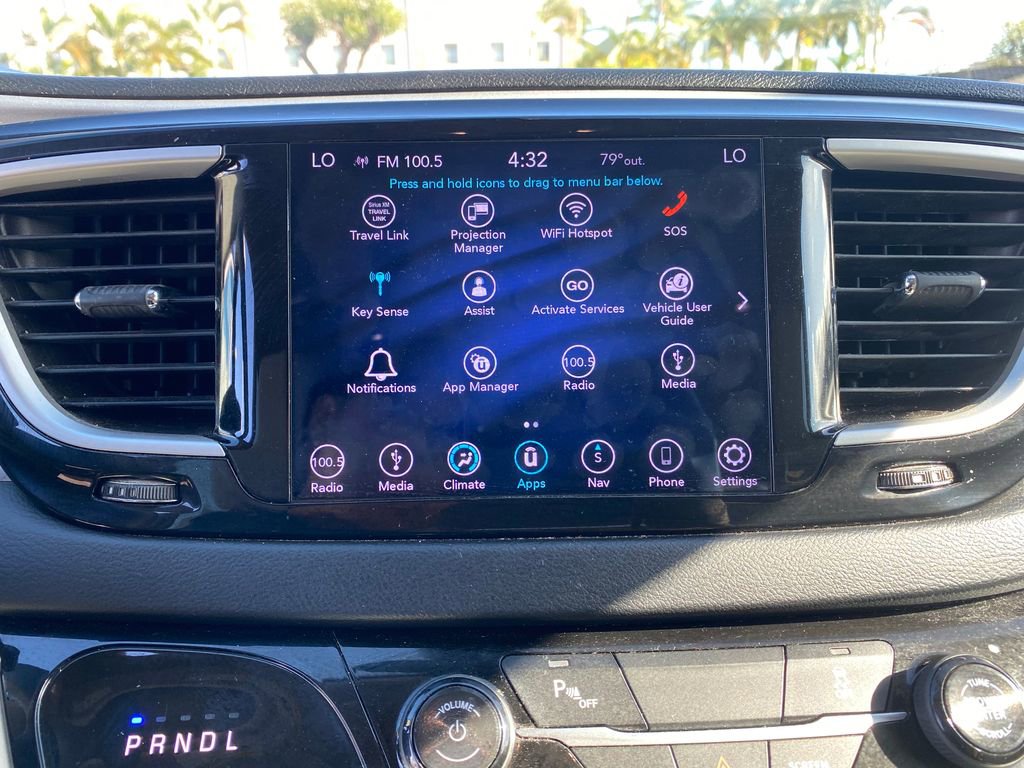 Used 2018 Chrysler Pacifica Touring Plus FWD image 16