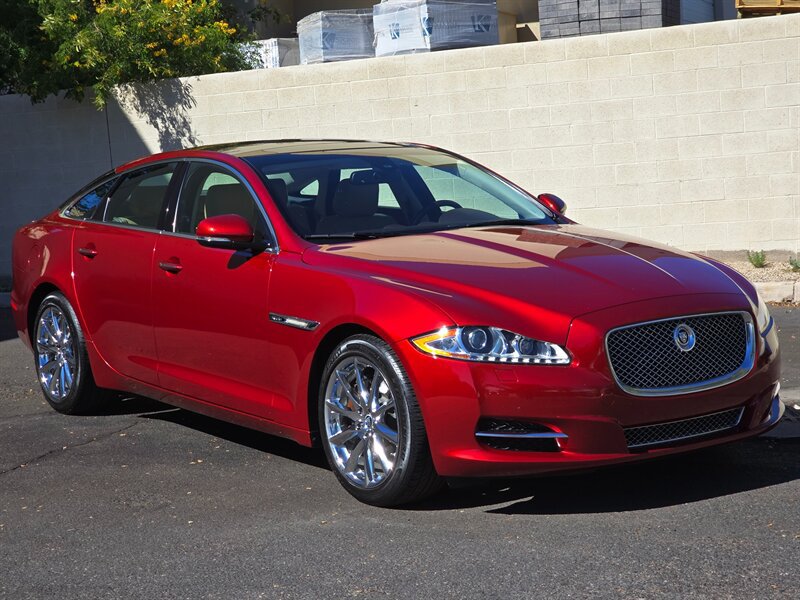 Used 2012 Jaguar XJ RWD image 2