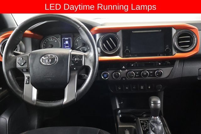 Used 2016 Toyota Tacoma TRD Off-Road w/ Premium & Technology Package AWD/4WD image 16