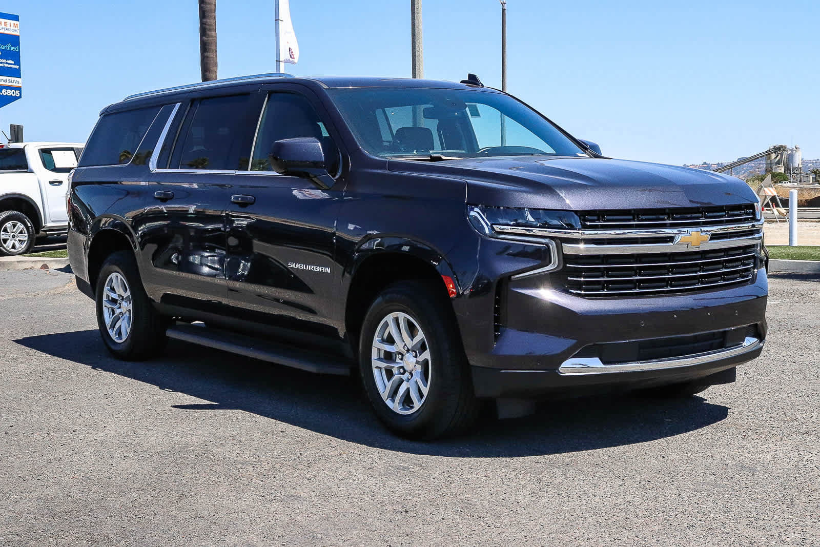 Used 2024 Chevrolet Suburban LT AWD/4WD image 3