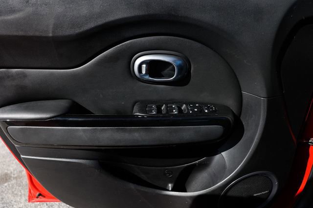 Used 2019 Kia Soul + image 47