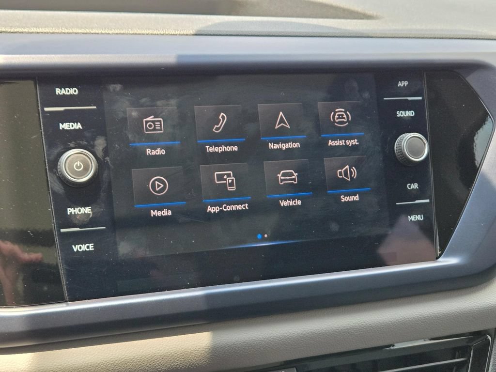 Used 2023 Volkswagen Taos SE w/ Panoramic Sunroof Package FWD image 23