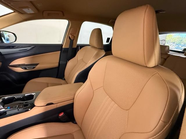 Used 2024 Lexus NX 250 FWD w/ Towing Package (2000 Lbs) image 12