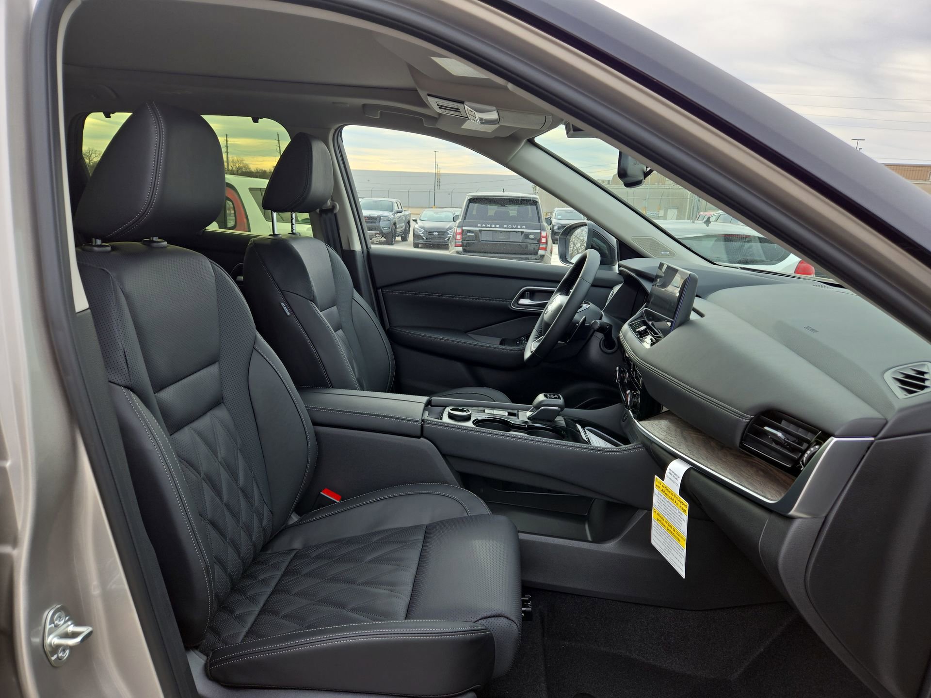 New 2026 Nissan Rogue Platinum w/ Platinum Premium Package image 15