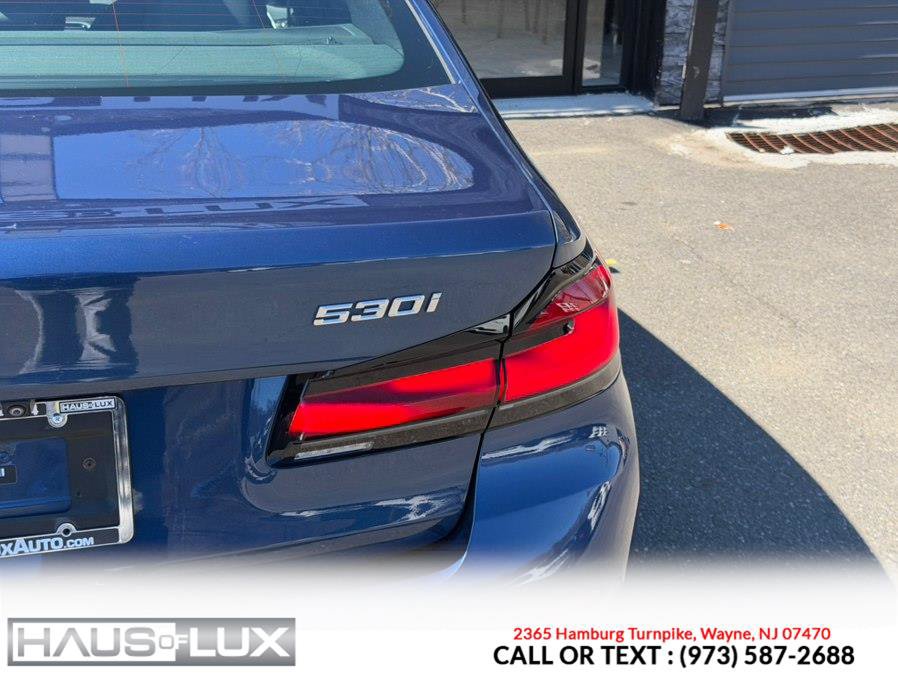 Used 2021 BMW 530i xDrive w/ Convenience Package AWD/4WD image 22
