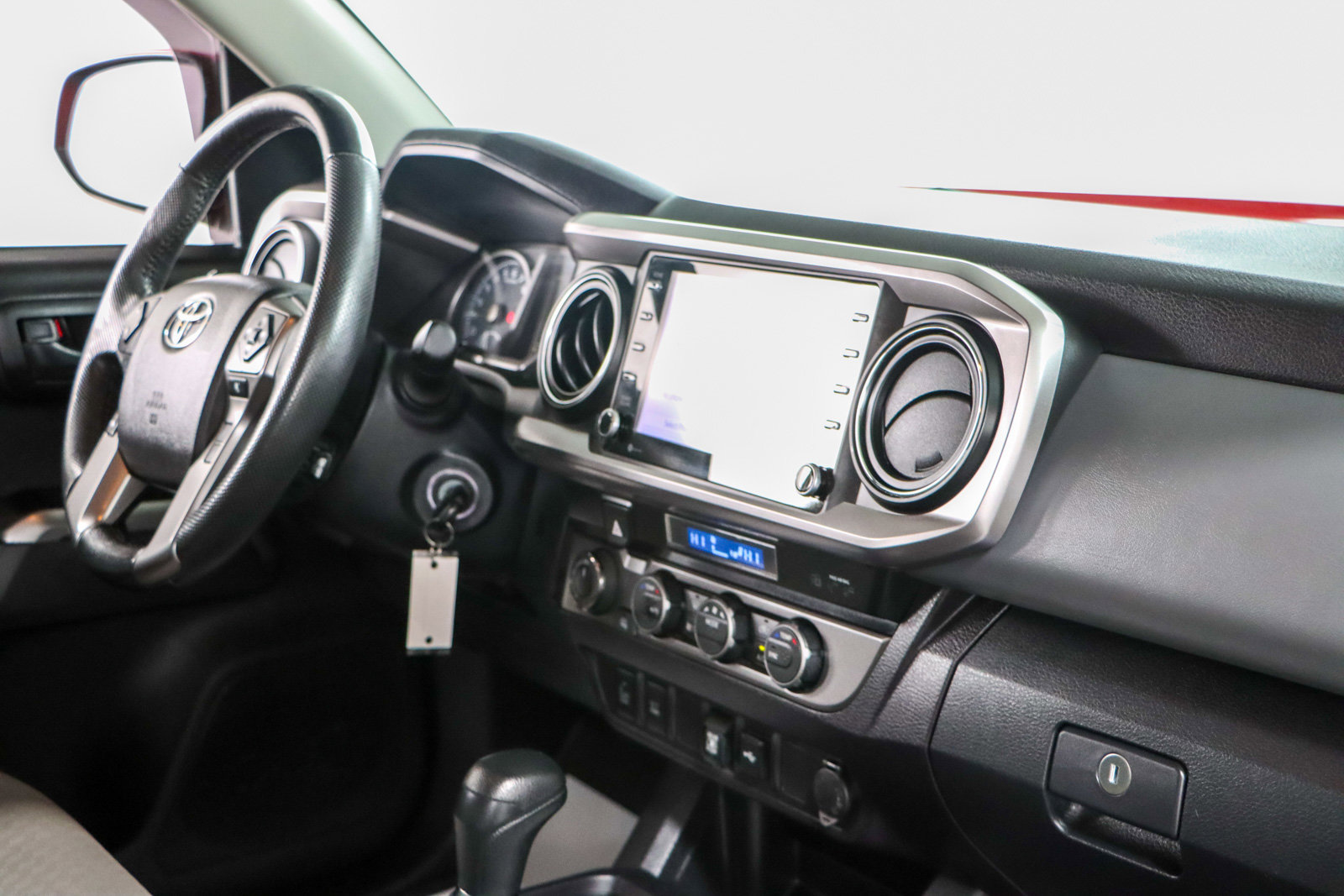 Used 2022 Toyota Tacoma SR5 image 27