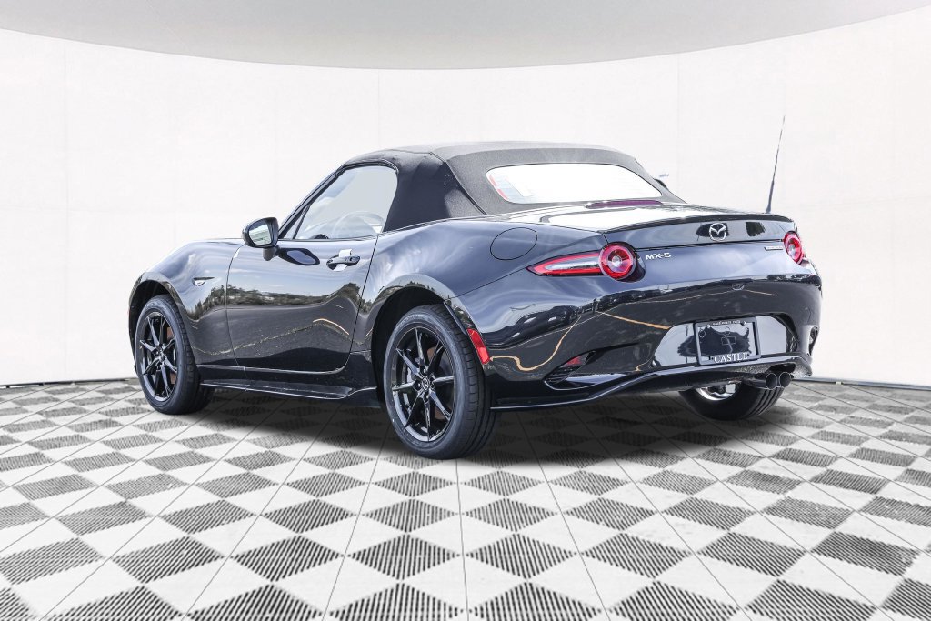 New 2026 MAZDA MX-5 Miata Sport w/ Appearance Package RWD image 17