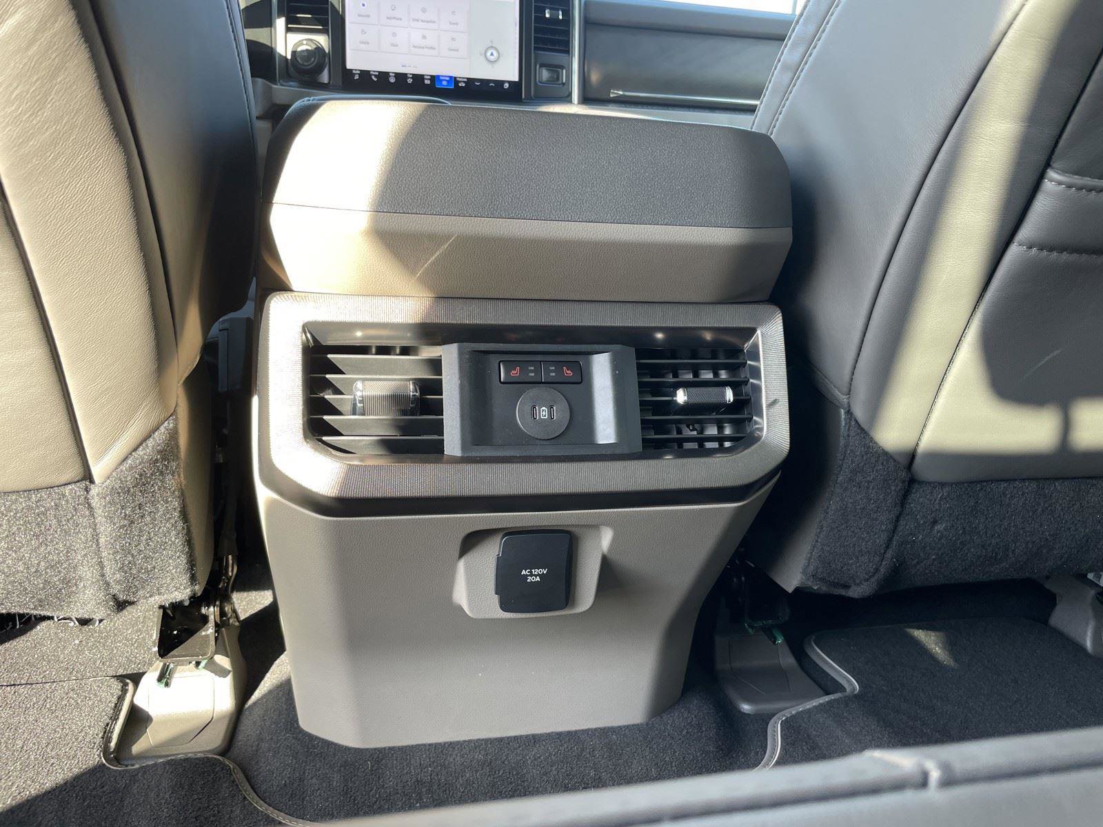 New 2026 Ford F250 Platinum w/ Platinum Plus Package image 26