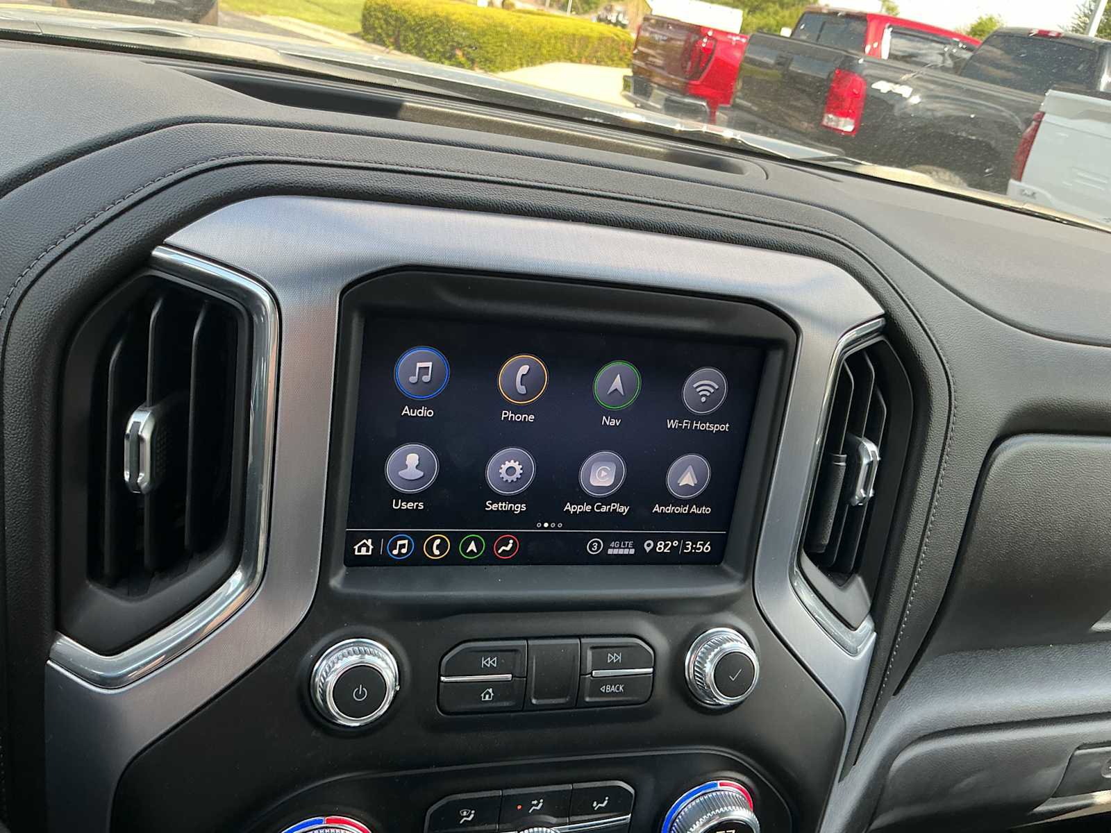 Used 2020 GMC Sierra 1500 SLT w/ SLT Premium Plus Package AWD/4WD image 9