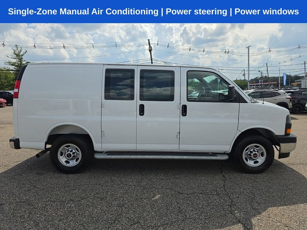 Used 2025 GMC Savana 2500 w/ Driver Convenience Package RWD image 2