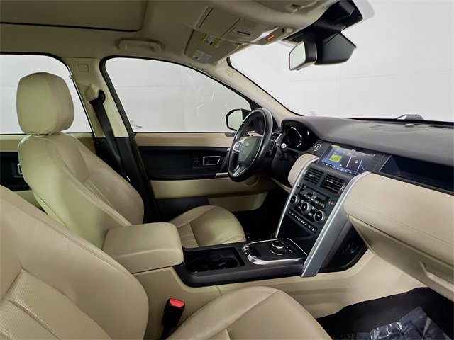 Used 2018 Land Rover Discovery Sport HSE image 23