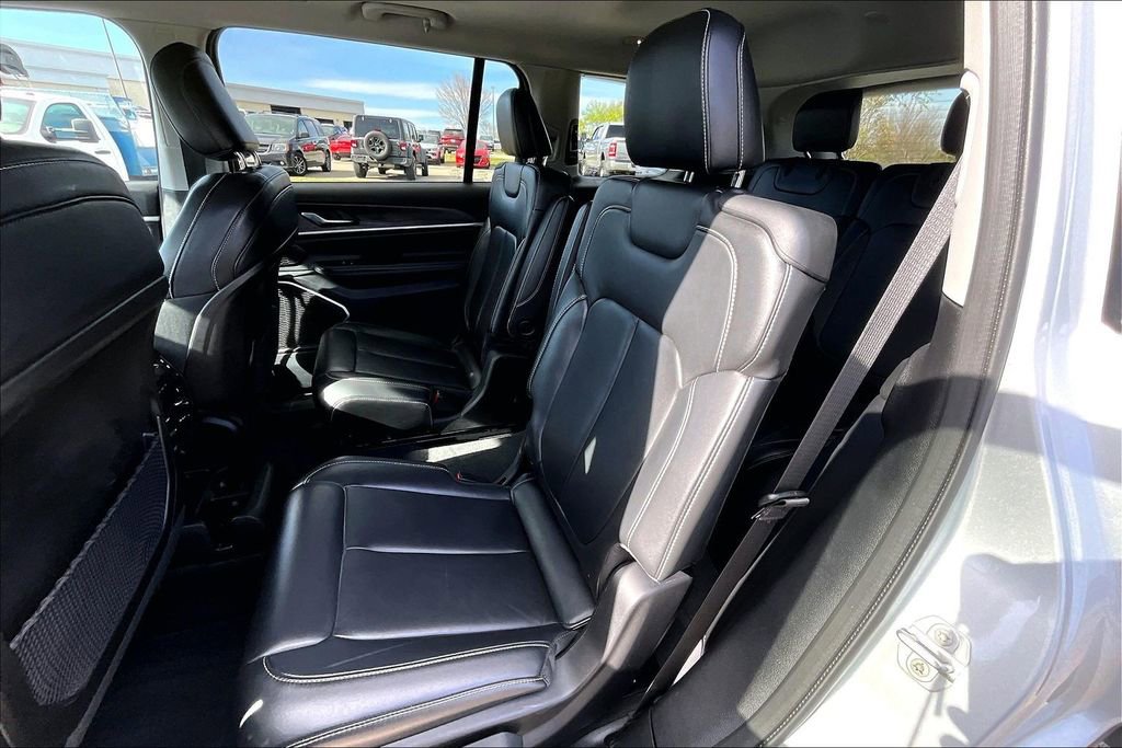 Used 2021 Jeep Grand Cherokee L Limited image 23