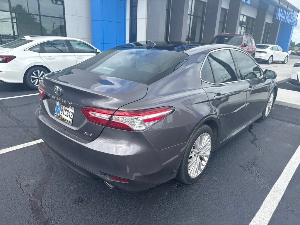 Used 2019 Toyota Camry XLE FWD image 14