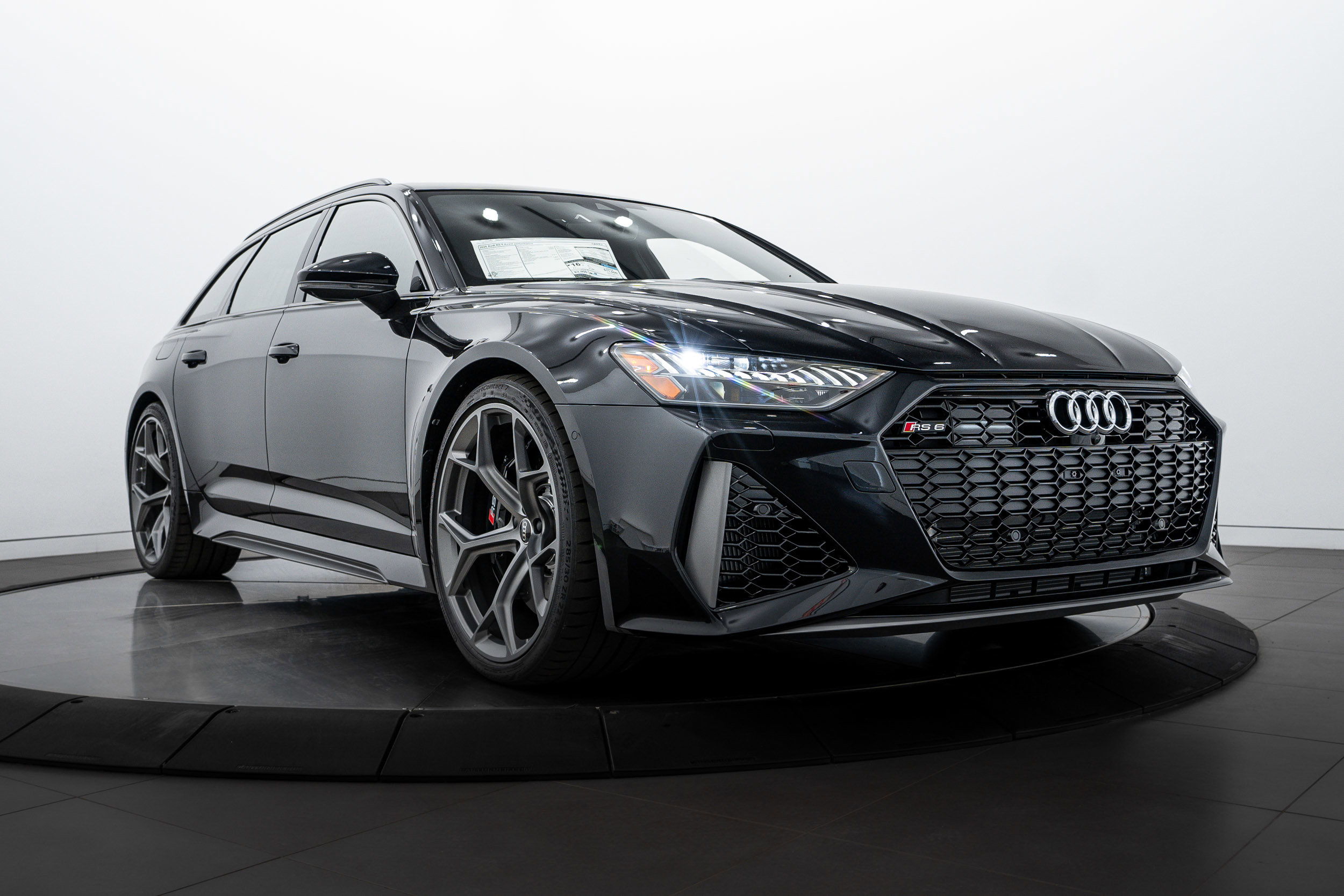 New 2026 Audi RS 6 performance image 1