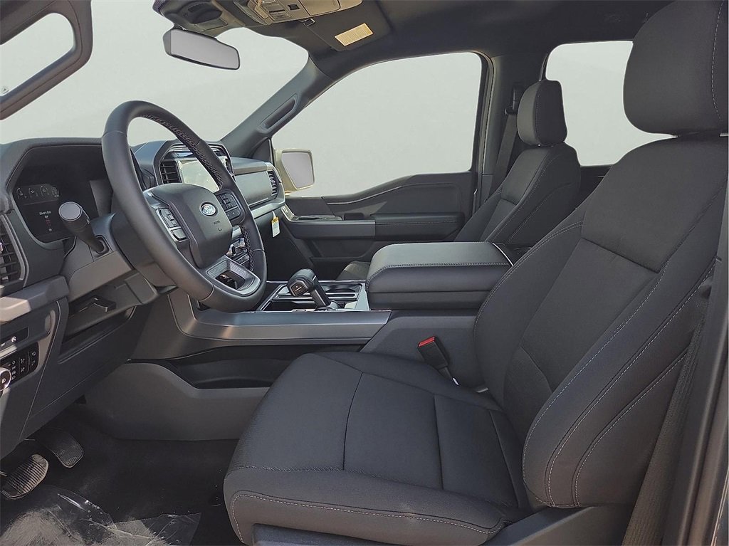 New 2025 Ford F150 XLT w/ Equipment Group 302A MID image 9