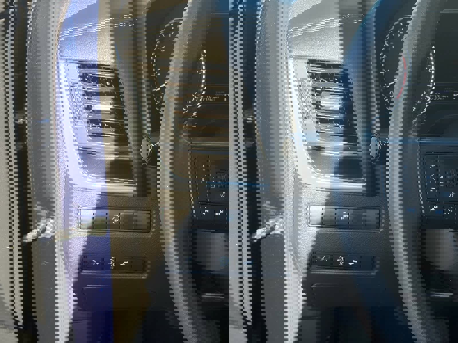 Certified 2024 Nissan Rogue SV w/ SV Premium Package image 16