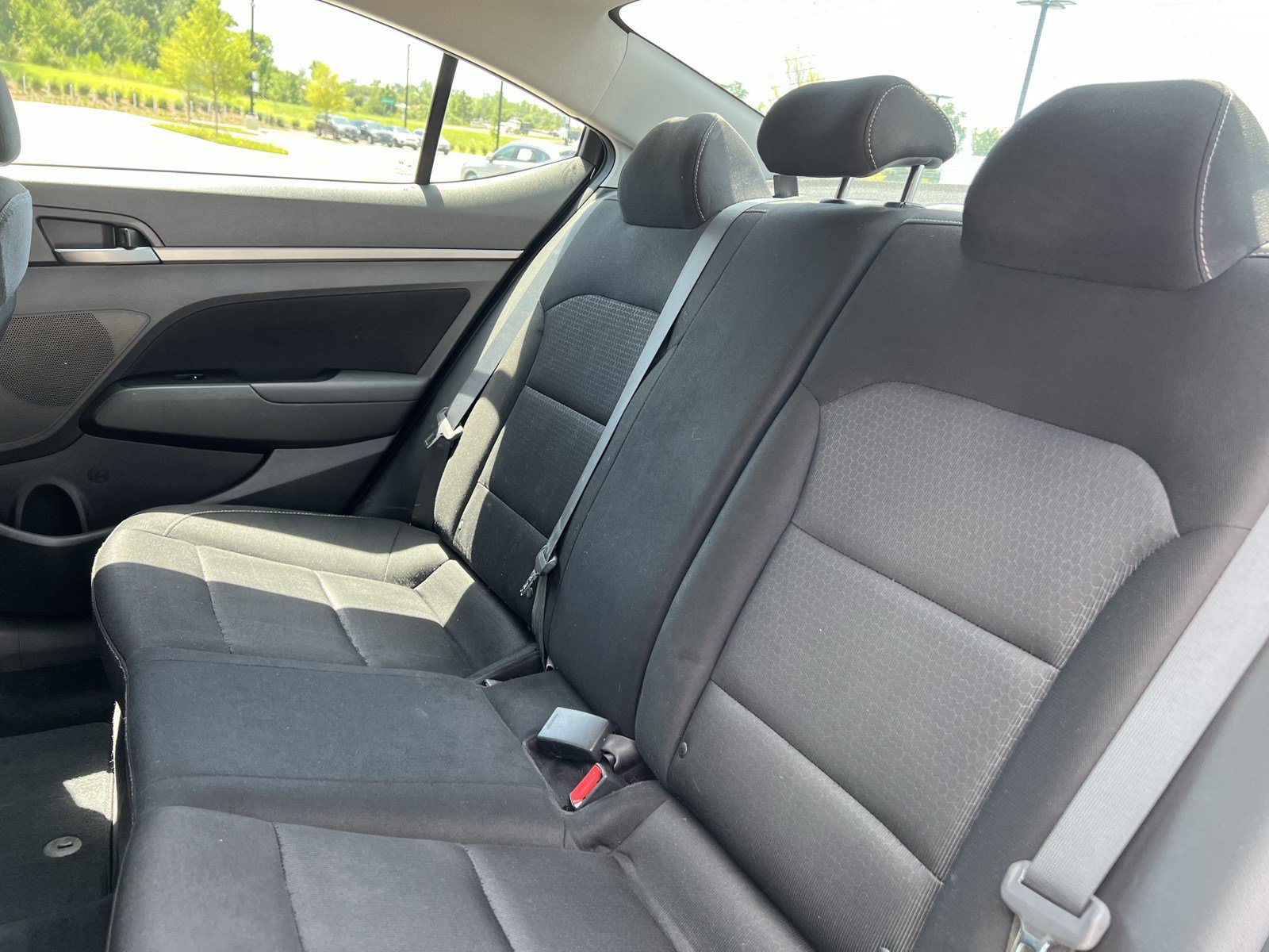 Used 2017 Hyundai Elantra Value Edition w/ Cargo Package FWD image 34