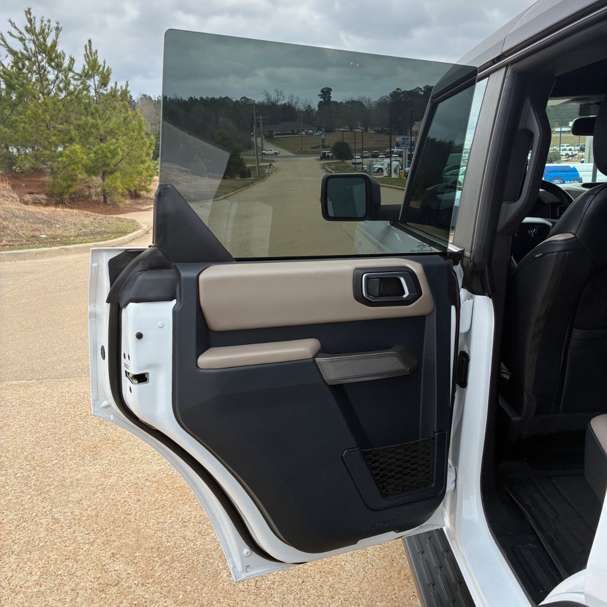 Used 2023 Ford Bronco Wildtrak AWD/4WD image 27