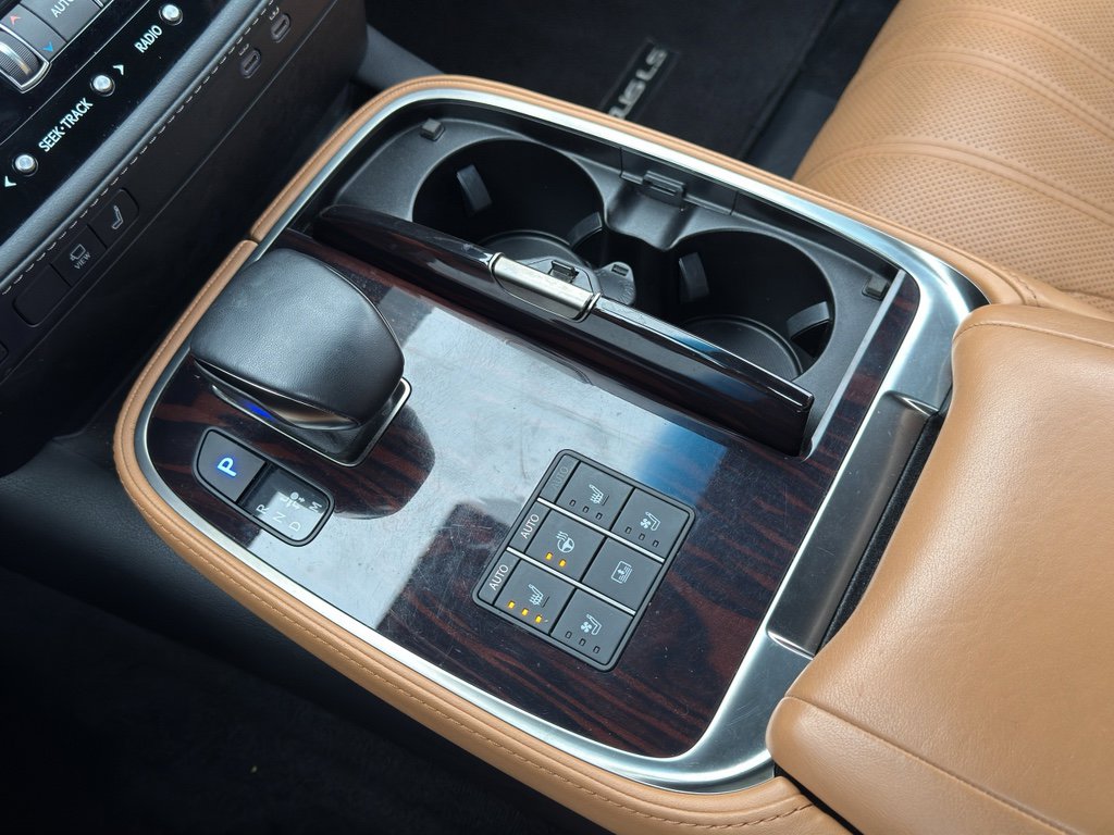 Used 2023 Lexus LS 500 Luxury w/ Luxury Package image 21