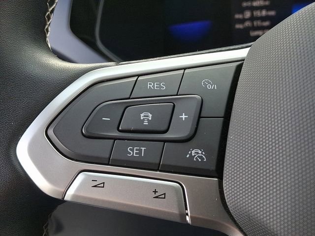 Used 2023 Volkswagen Taos SE image 21