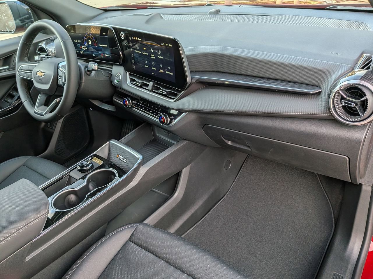 Used 2026 Chevrolet Equinox LT w/ Convenience Package II image 25