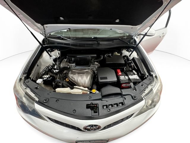 Used 2014 Toyota Camry SE FWD image 18