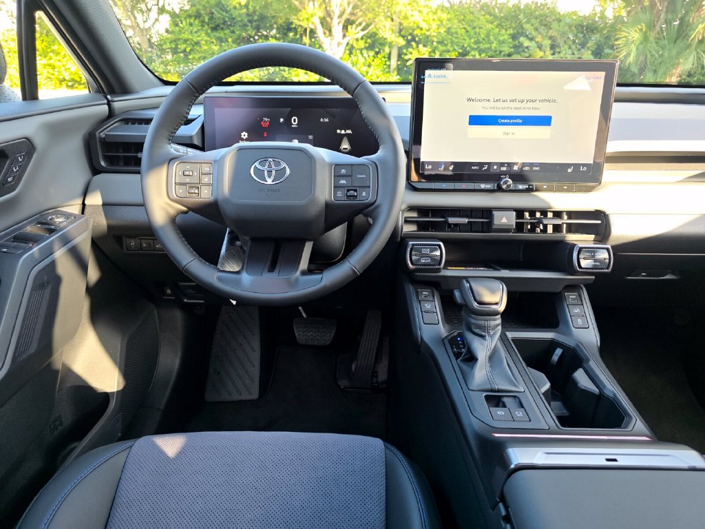 New 2026 Toyota RAV4 XSE AWD/4WD image 7