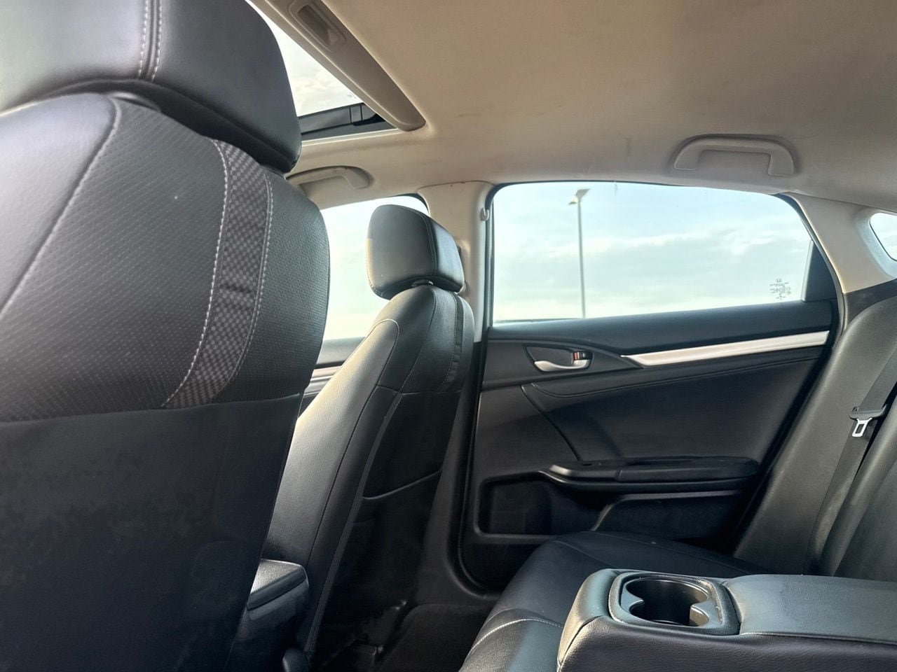 Used 2020 Honda Civic EX-L image 32