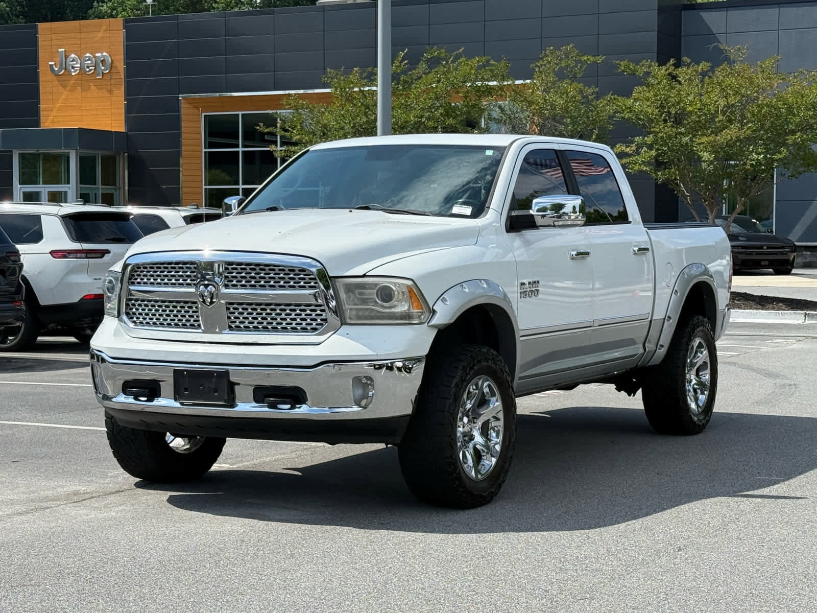 Used 2015 RAM 1500 Laramie w/ Convenience Group