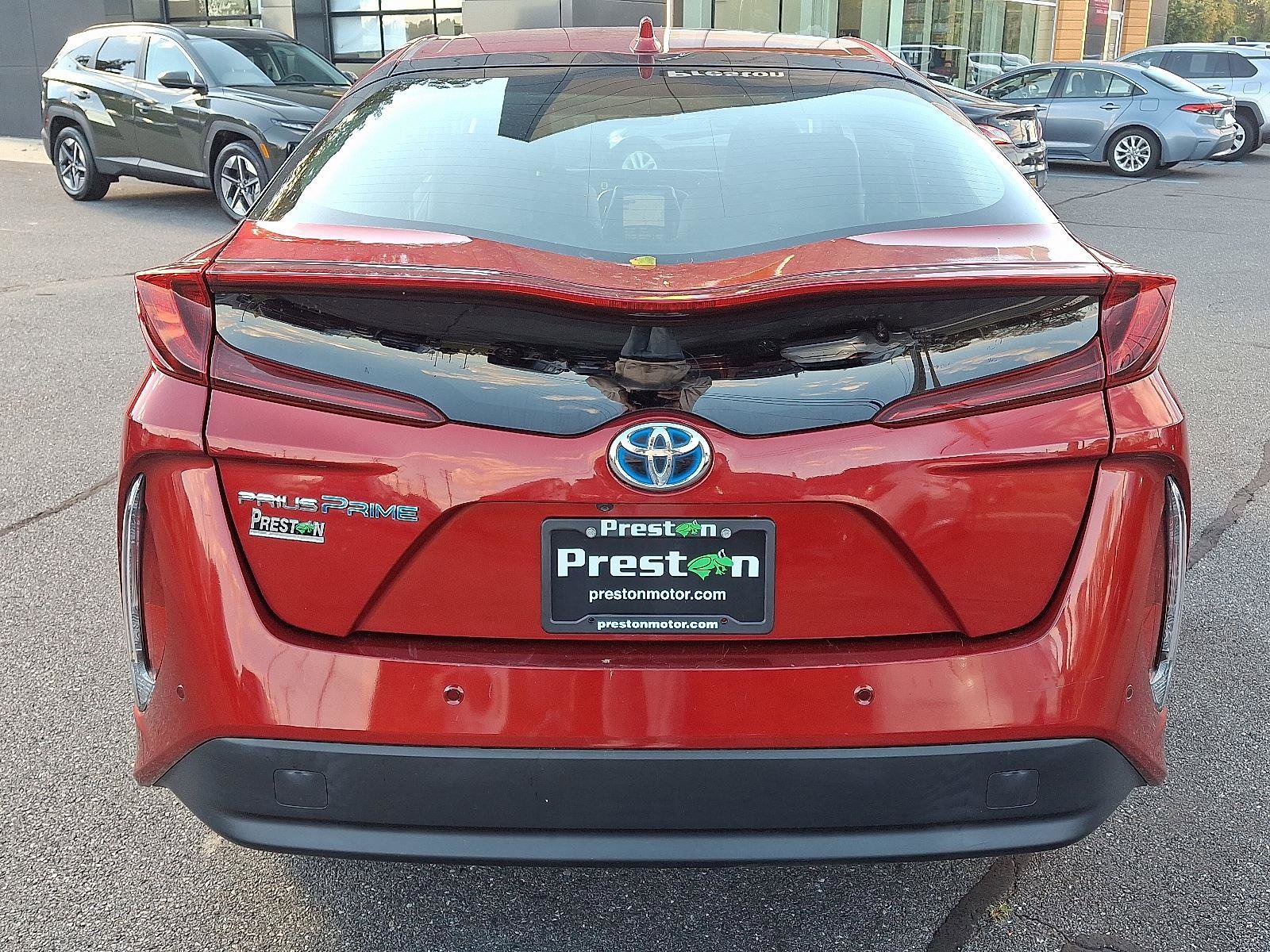 Used 2018 Toyota Prius Prime Advanced image 5