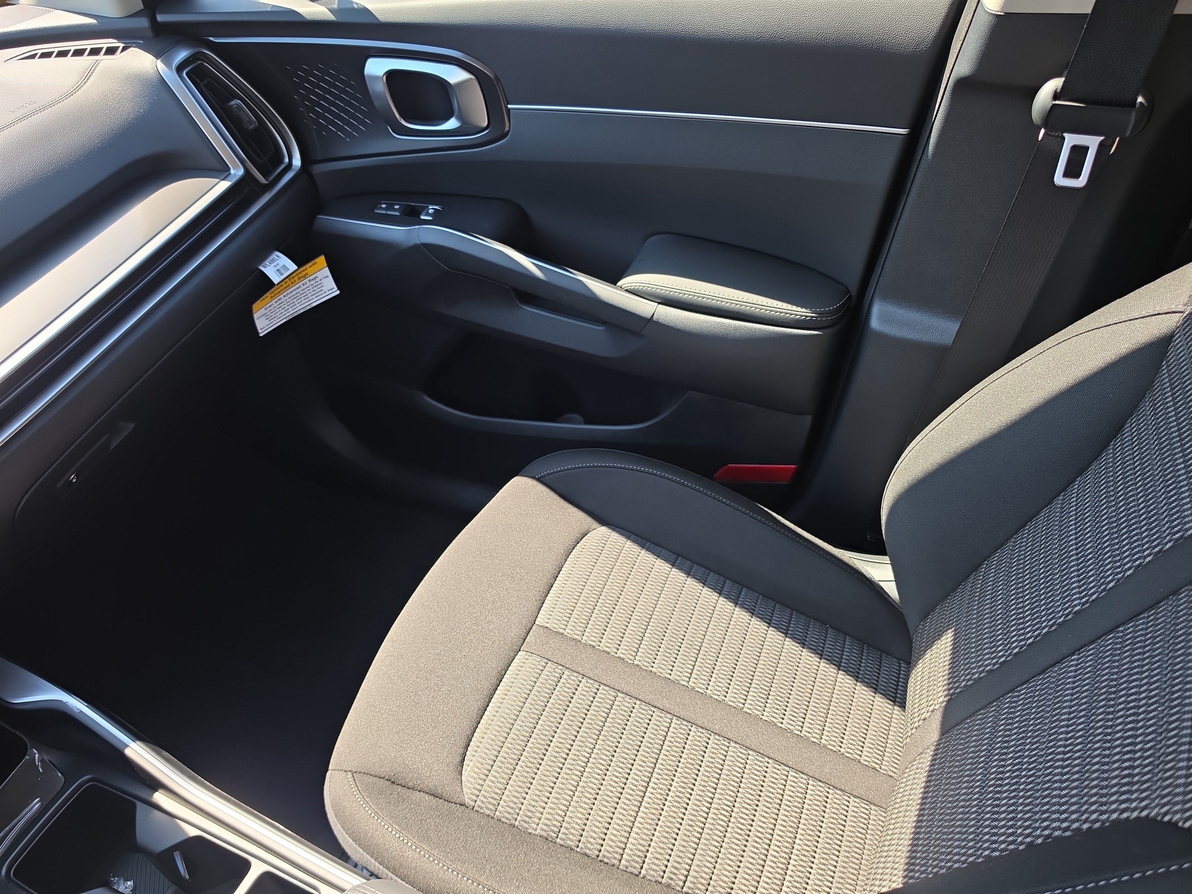 New 2026 Kia Sorento LX FWD image 15