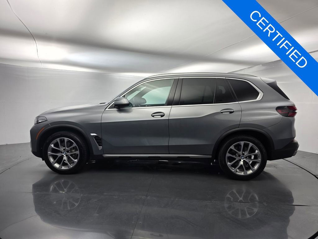 Certified 2024 BMW X5 sDrive40i w/ Parking Assistance Package RWD image 7