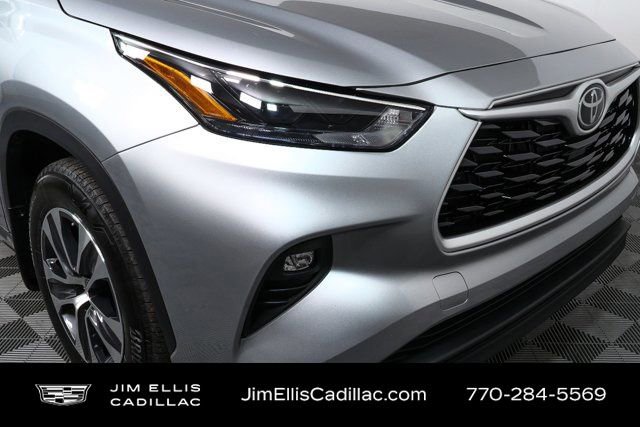 Used 2024 Toyota Highlander XLE image 36
