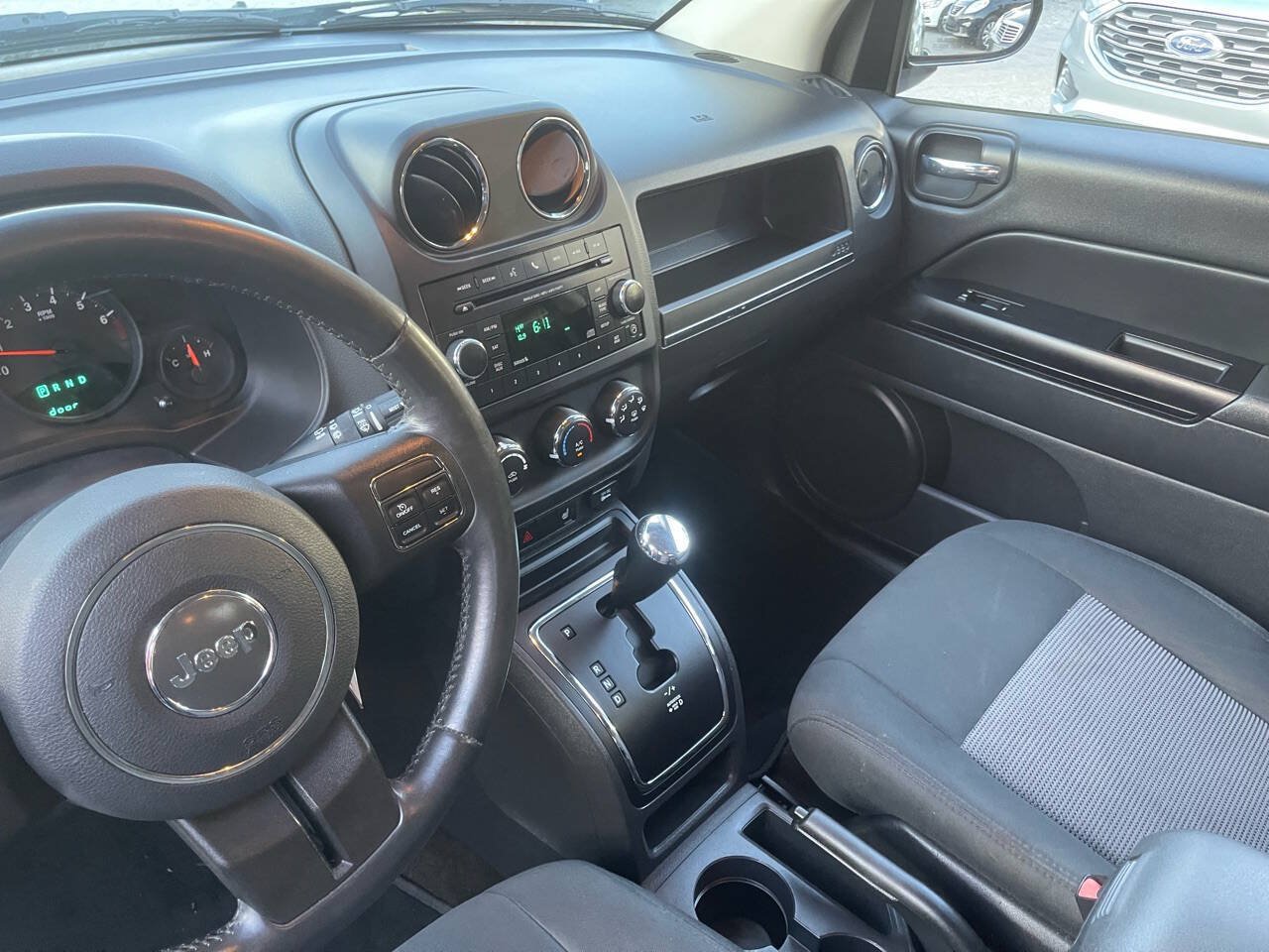 Used 2013 Jeep Compass Latitude AWD/4WD image 16